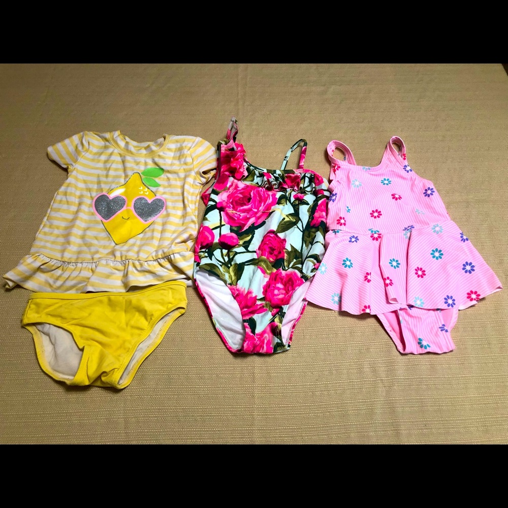 Lot of toddler girl bathing suits - Size 4T